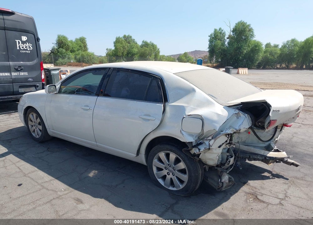 2005 TOYOTA AVALON XLS VIN: 4T1BK36BX5U059226