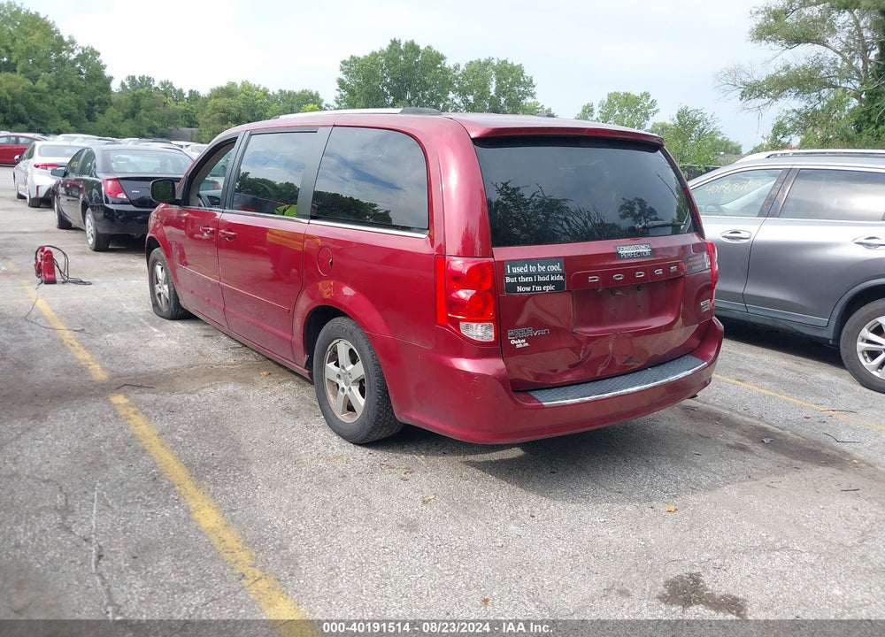2011 DODGE GRAND CARAVAN CREW VIN: 2D4RN5DG8BR672011