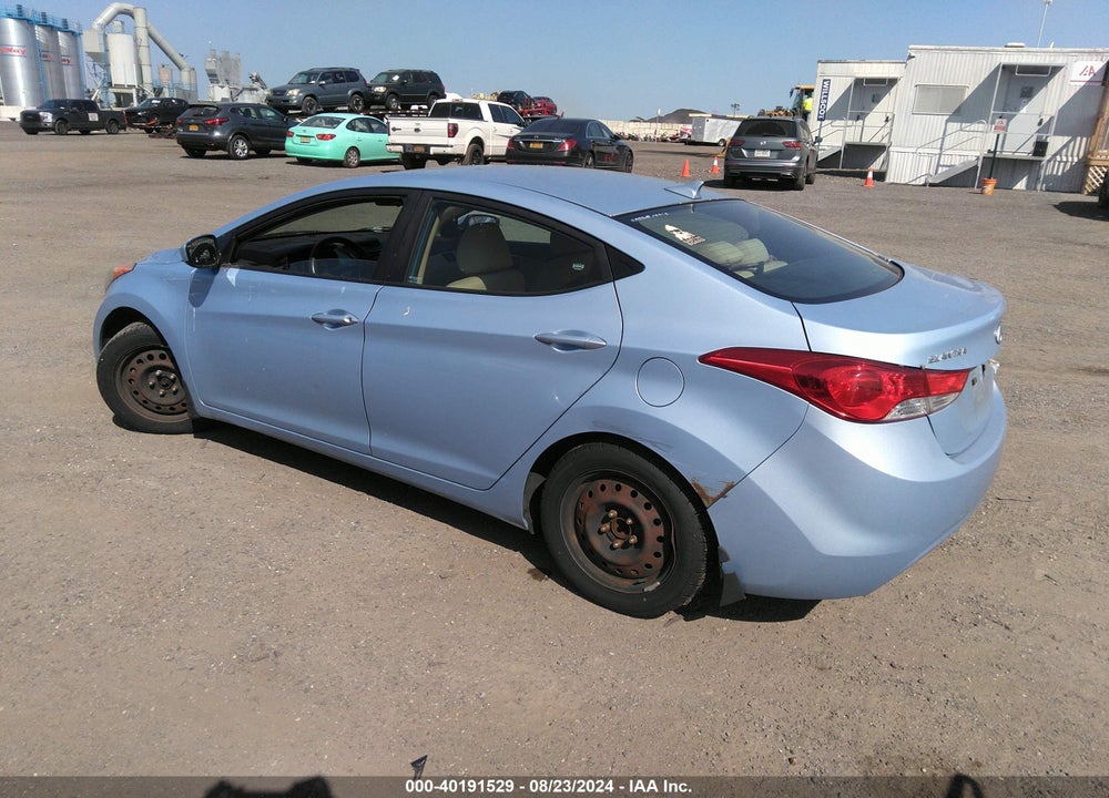 2013 HYUNDAI ELANTRA GLS VIN: KMHDH4AE4DU557645