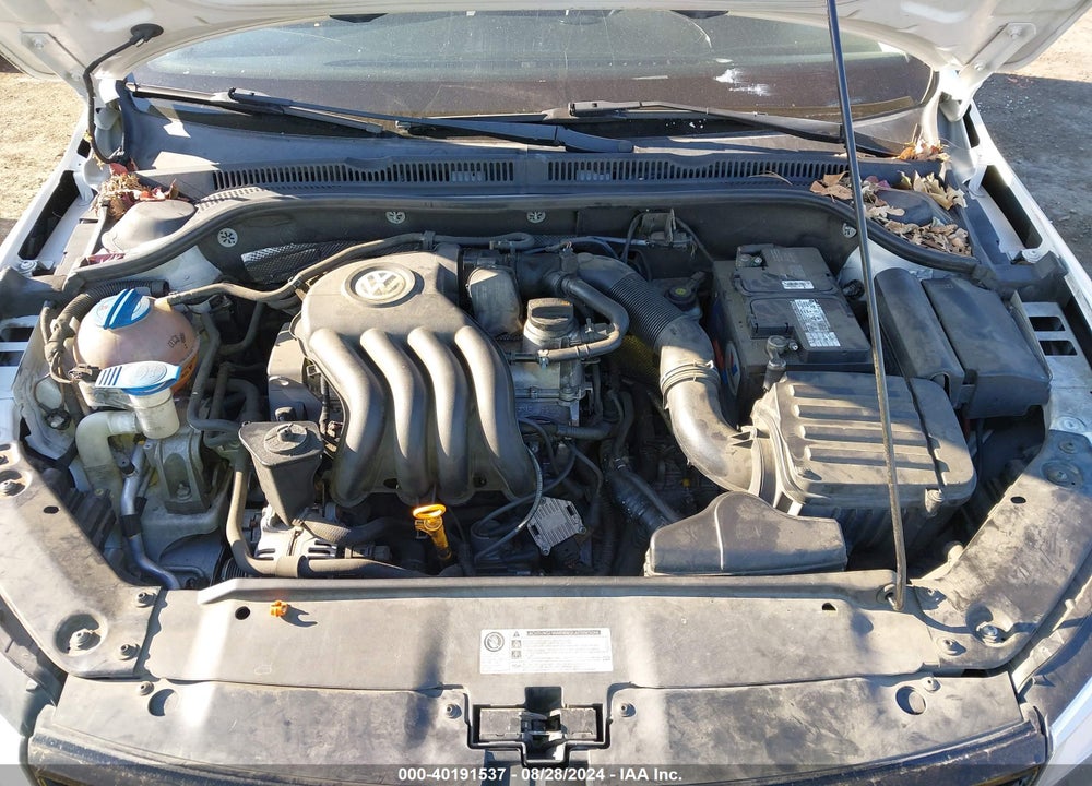 2011 VOLKSWAGEN JETTA 2.0L S VIN: 3VW2K7AJ4BM117578