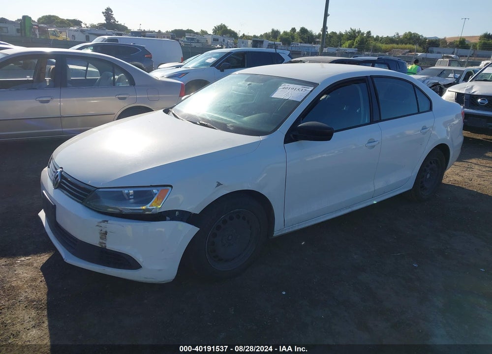 2011 VOLKSWAGEN JETTA 2.0L S VIN: 3VW2K7AJ4BM117578