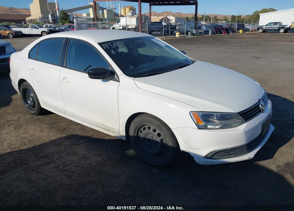 2011 VOLKSWAGEN JETTA 2.0L S VIN: 3VW2K7AJ4BM117578
