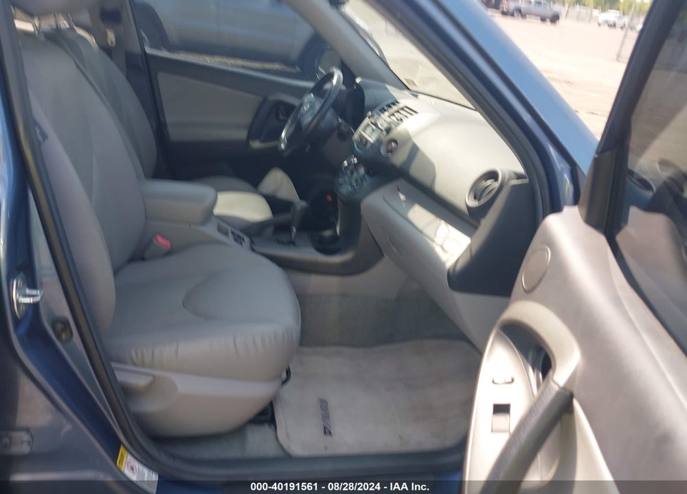 2011 TOYOTA RAV4 LIMITED VIN: 2T3DF4DV2BW096659