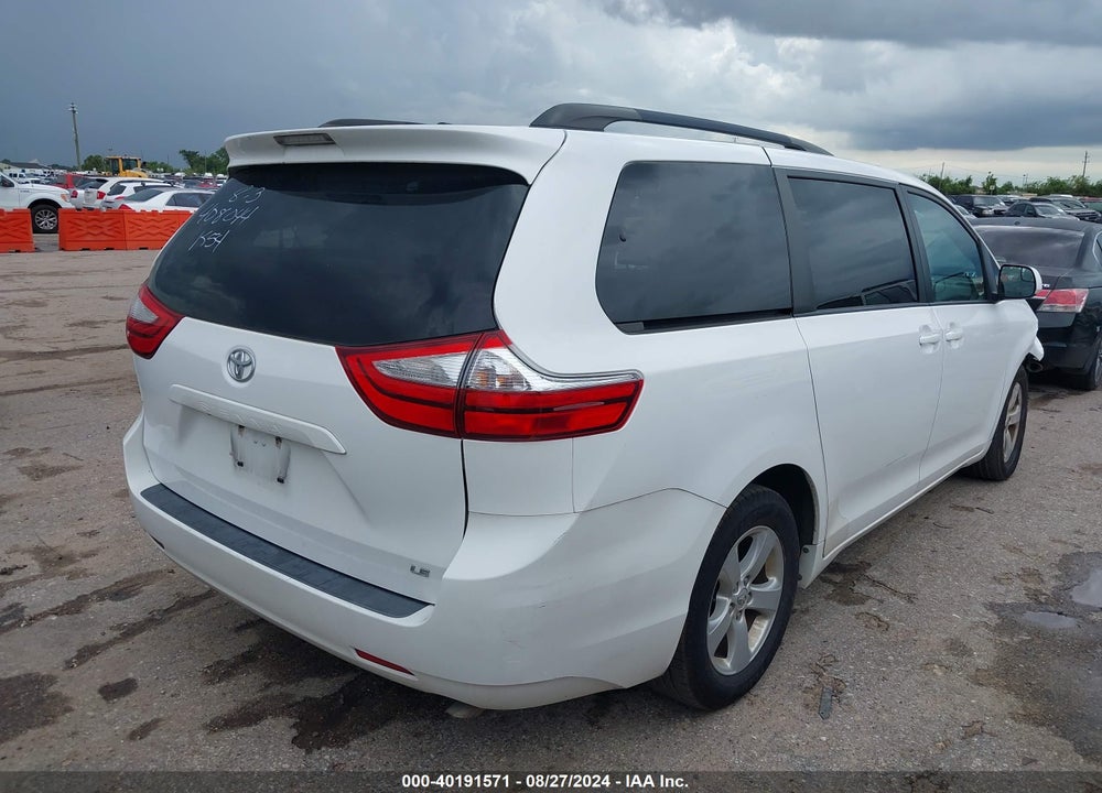 2015 TOYOTA SIENNA LE 8 PASSENGER VIN: 5TDKK3DC8FS617595