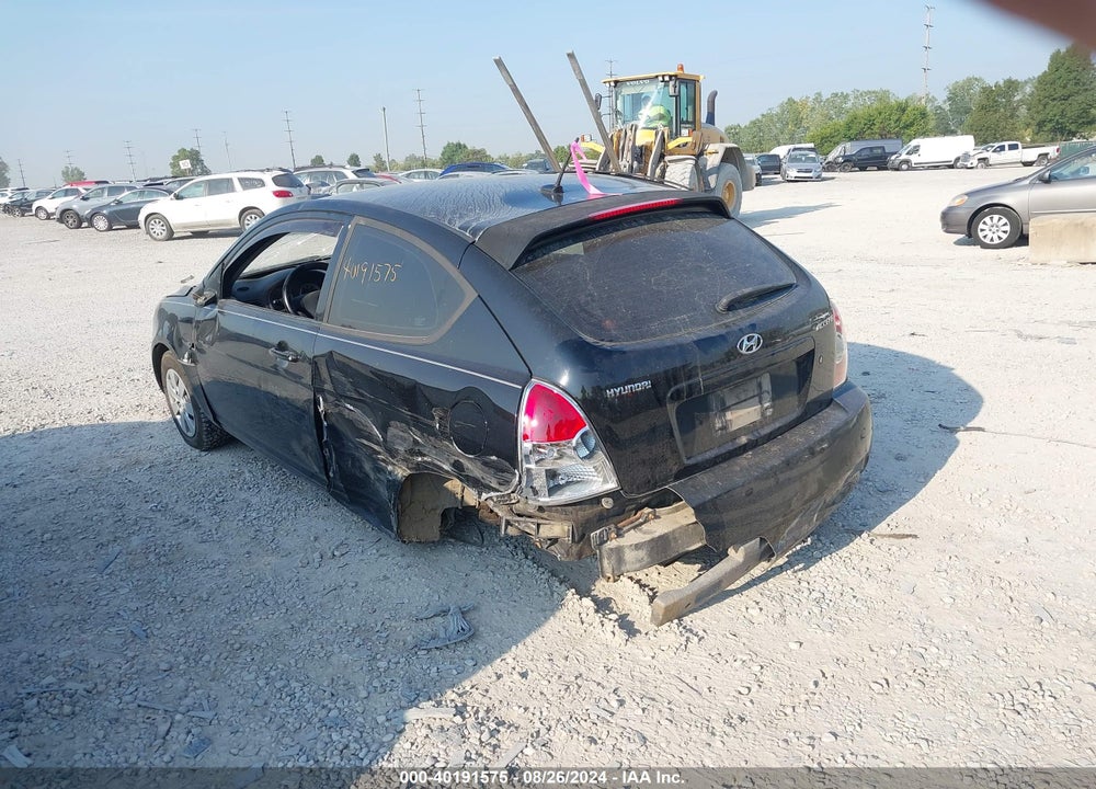 2010 HYUNDAI ACCENT VIN: KMHCM3AC0AU175785