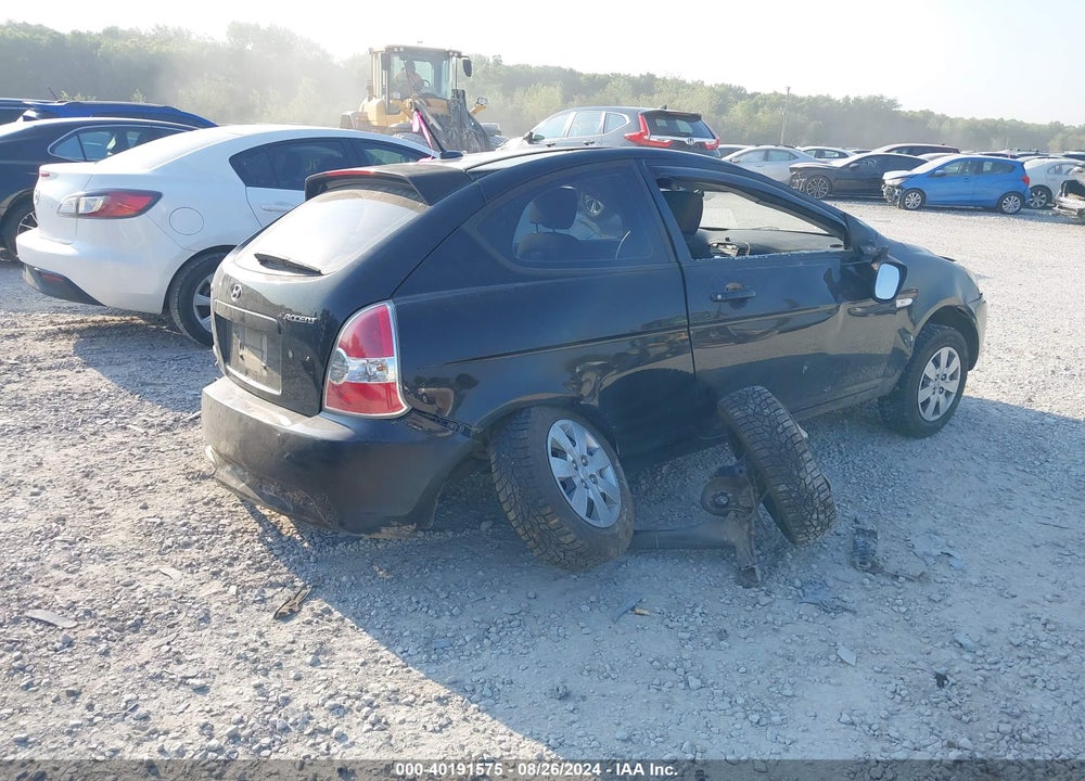 2010 HYUNDAI ACCENT VIN: KMHCM3AC0AU175785