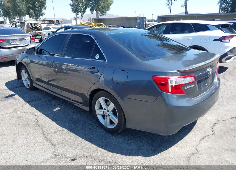 2014 TOYOTA CAMRY SE VIN: 4T1BF1FK5EU464421