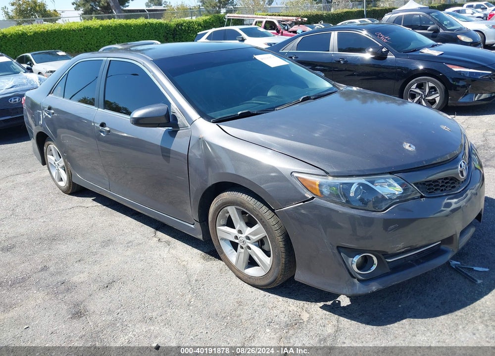 2014 TOYOTA CAMRY SE VIN: 4T1BF1FK5EU464421