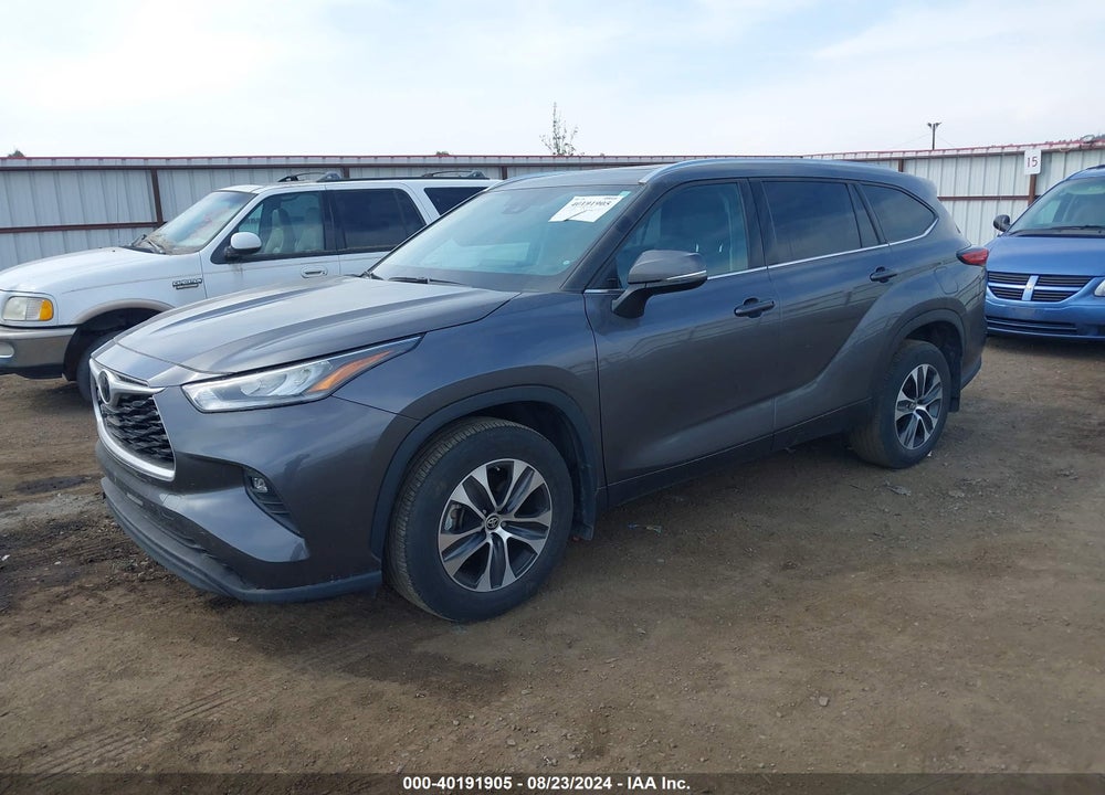 2021 TOYOTA HIGHLANDER XLE VIN: 5TDGZRBH6MS557784