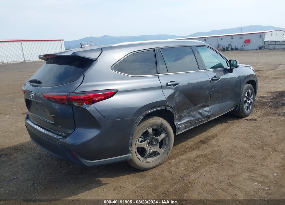 2021 TOYOTA HIGHLANDER XLE VIN: 5TDGZRBH6MS557784
