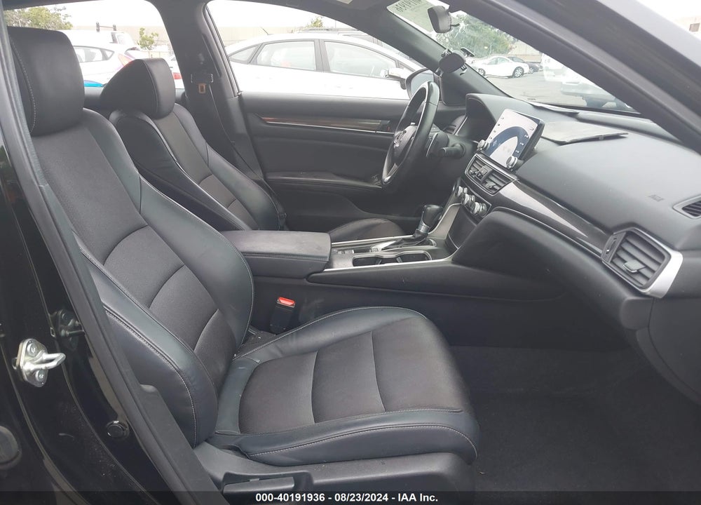 2018 HONDA ACCORD SPORT VIN: 1HGCV1F3XJA199190