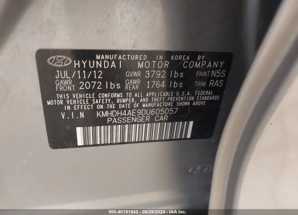 2013 HYUNDAI ELANTRA LIMITED VIN: KMHDH4AE9DU605057