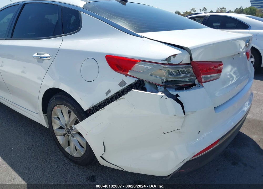 2017 KIA OPTIMA EX VIN: 5XXGU4L38HG172271