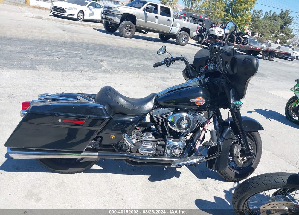 2006 HARLEY-DAVIDSON FLHXI CALIFORNIA VIN: 1HD1KBW3X6Y672586