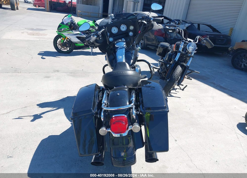 2006 HARLEY-DAVIDSON FLHXI CALIFORNIA VIN: 1HD1KBW3X6Y672586