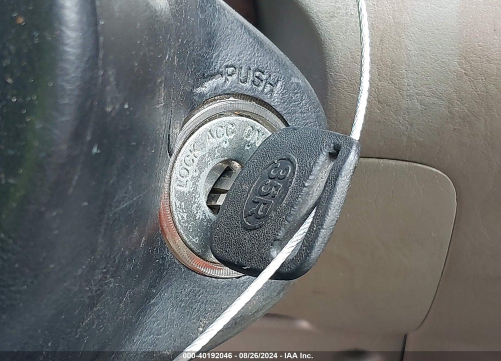 2004 TOYOTA RAV4 VIN: JTEHD20V540033351