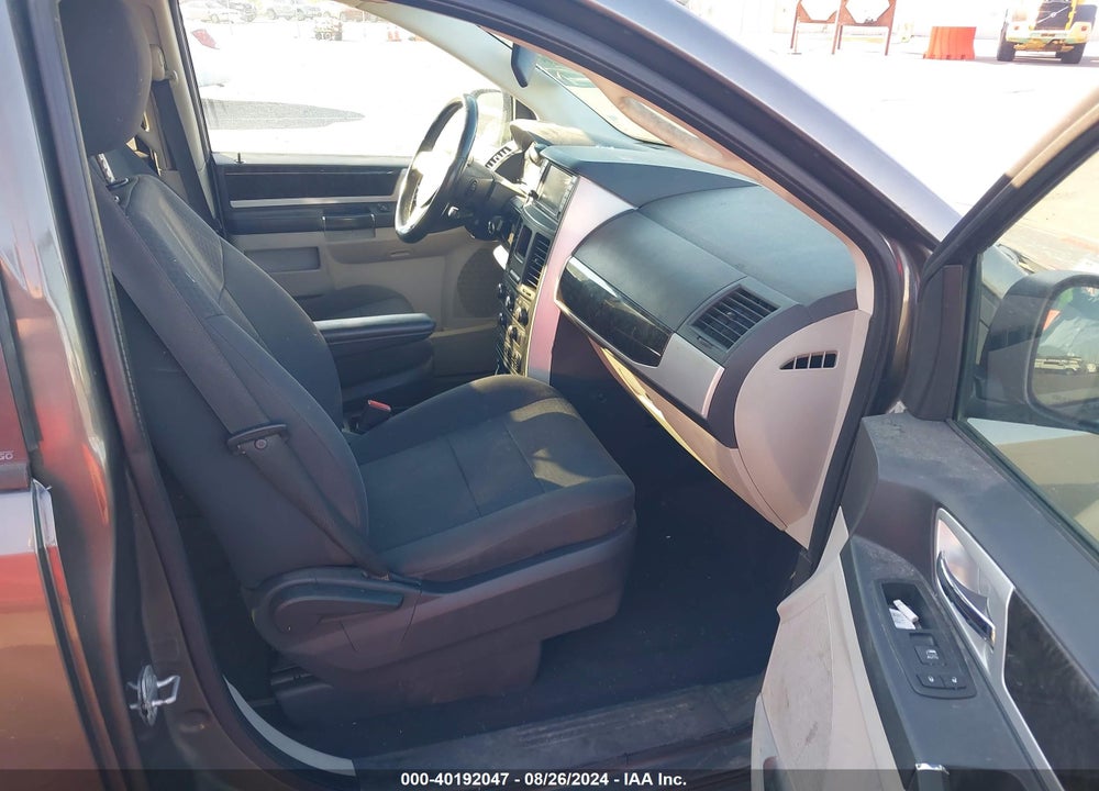 2010 DODGE GRAND CARAVAN SXT VIN: 2D4RN5D13AR247175