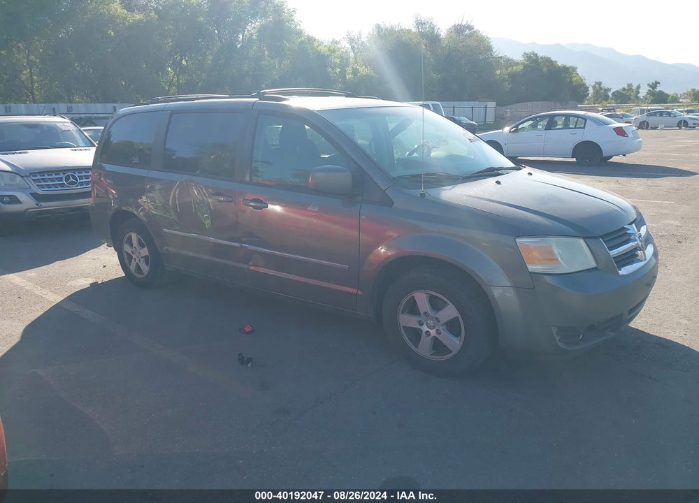 2010 DODGE GRAND CARAVAN SXT VIN: 2D4RN5D13AR247175