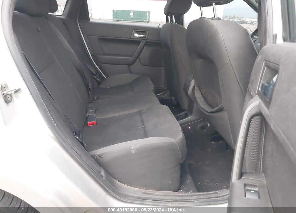 2010 FORD FOCUS VIN: 1FAHP3GN1AW114871