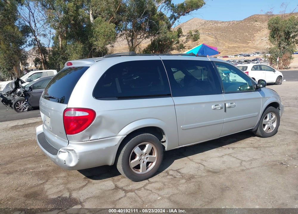2005 DODGE GRAND CARAVAN SXT VIN: 2D4GP44LX5R290852