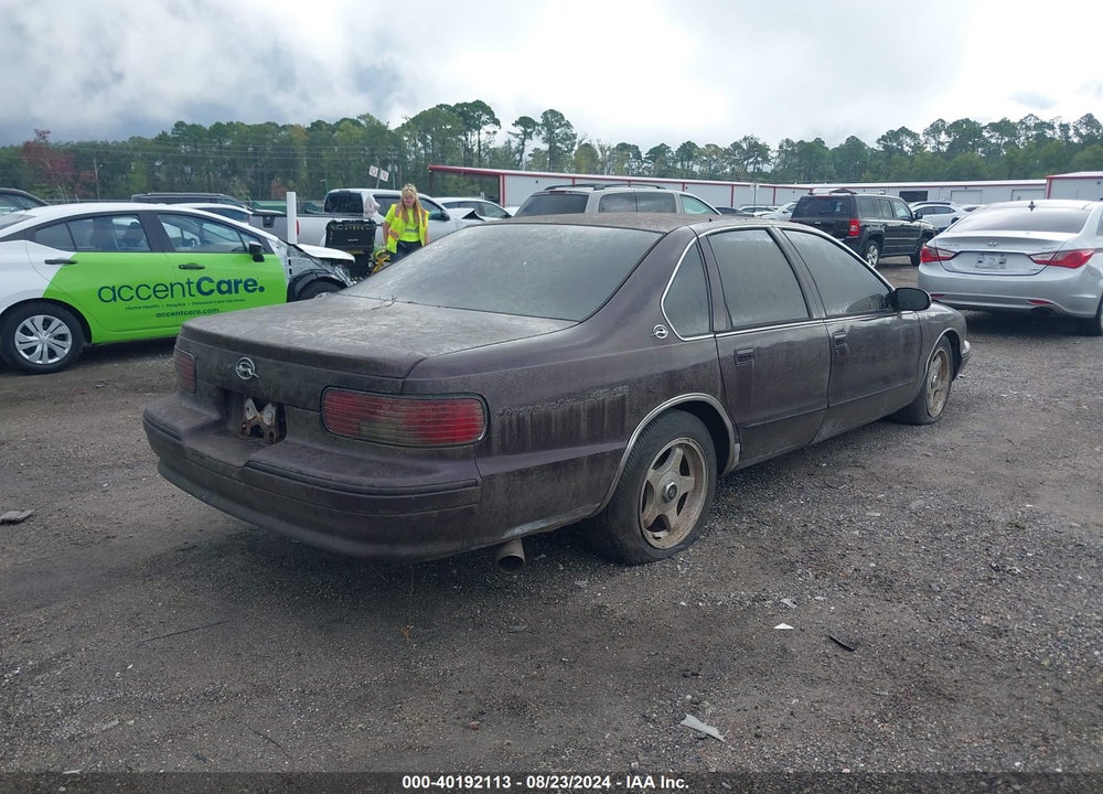1996 CHEVROLET CAPRICE / IMPALA CLASSIC SS VIN: 1G1BL52P8TR136831