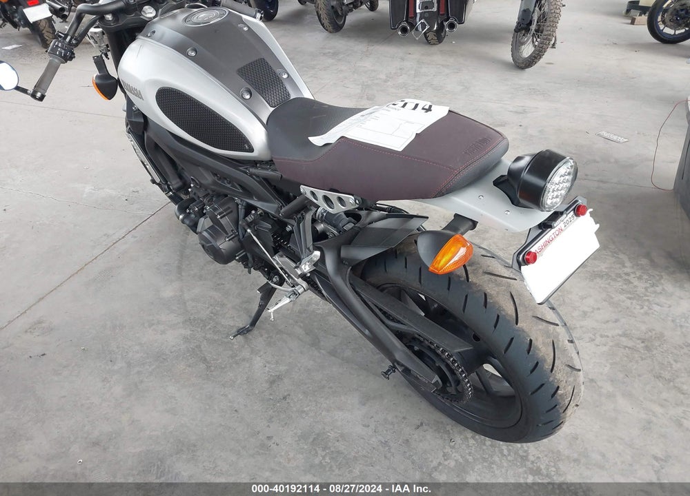 2016 YAMAHA XSR900 60TH ANNIVERSARY VIN: JYARN47E0GA000906