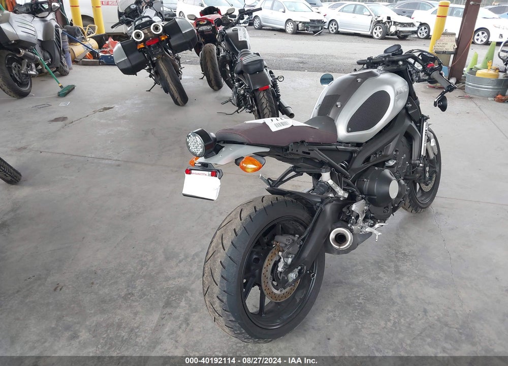 2016 YAMAHA XSR900 60TH ANNIVERSARY VIN: JYARN47E0GA000906