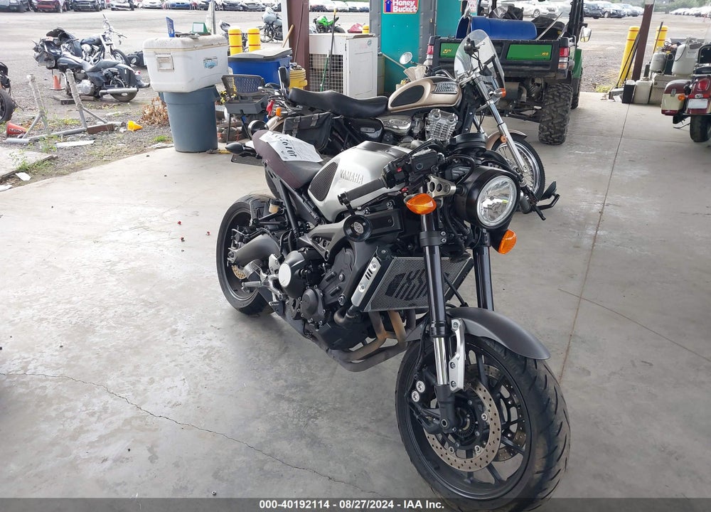 2016 YAMAHA XSR900 60TH ANNIVERSARY VIN: JYARN47E0GA000906