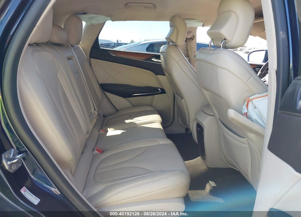2017 LINCOLN MKC SELECT VIN: 5LMCJ2C97HUL69404