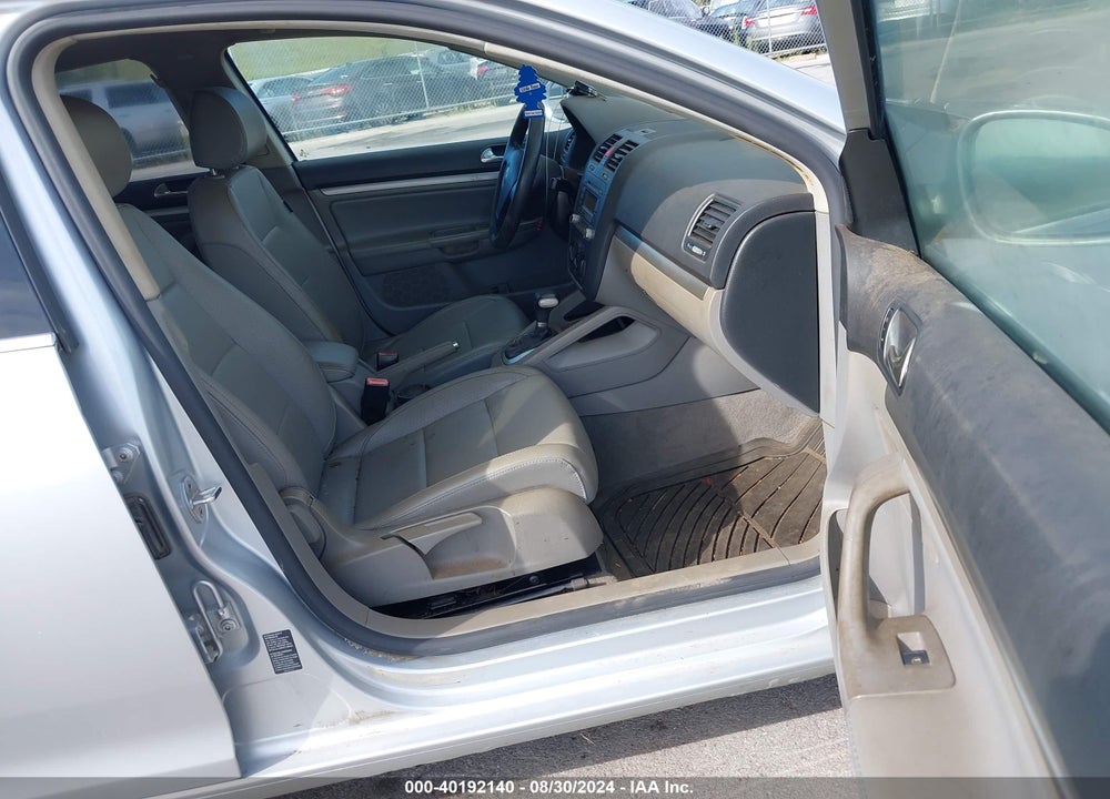 2006 VOLKSWAGEN JETTA 2.5 VIN: 3VWSF71K16M732768