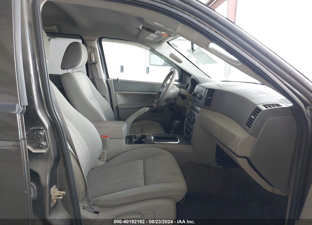 2005 JEEP GRAND CHEROKEE LAREDO VIN: 1J4GR48K05C501388