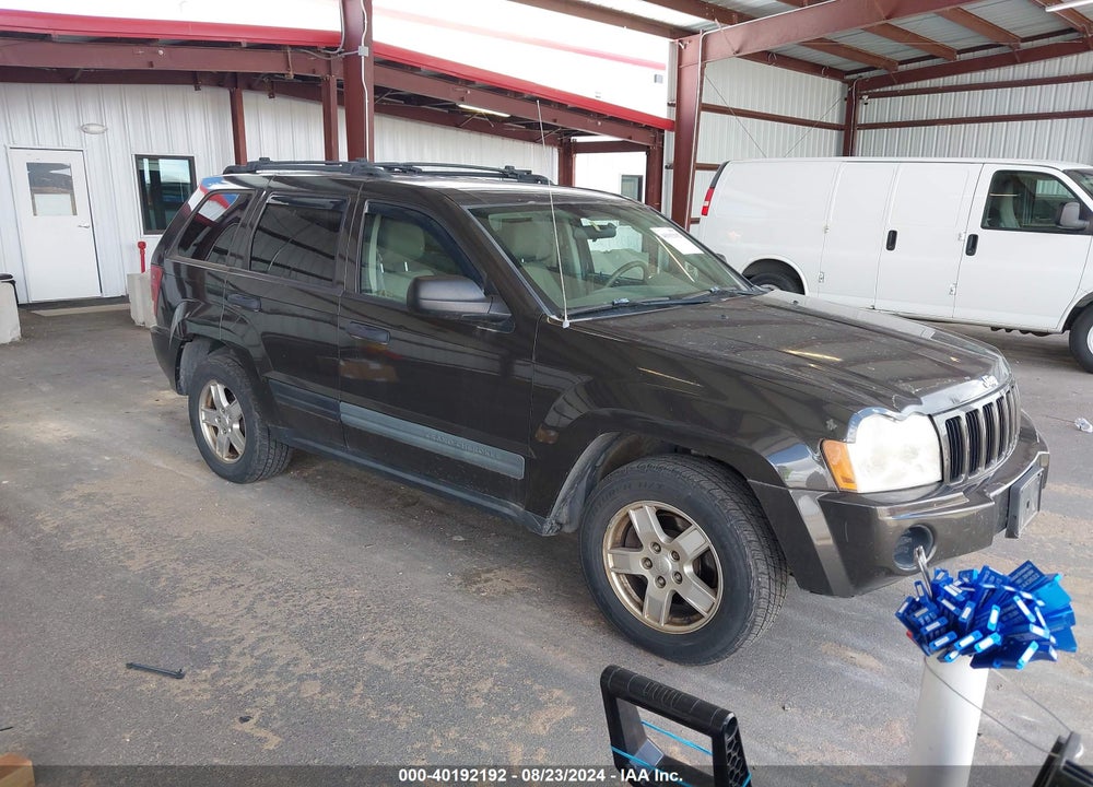 2005 JEEP GRAND CHEROKEE LAREDO VIN: 1J4GR48K05C501388