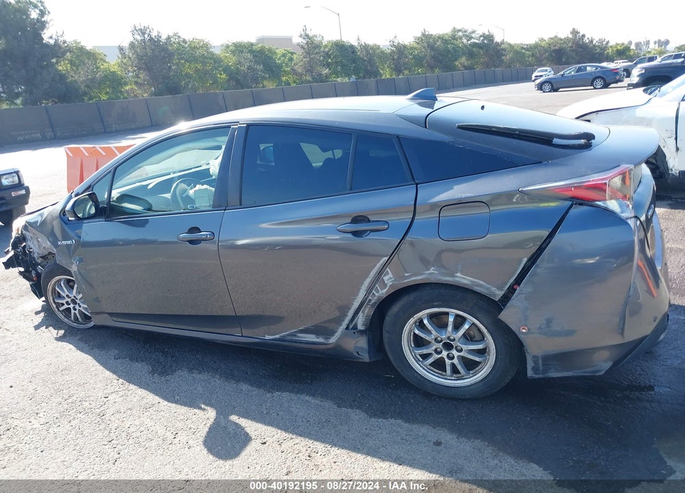 2017 TOYOTA PRIUS TWO VIN: JTDKBRFUXH3050898