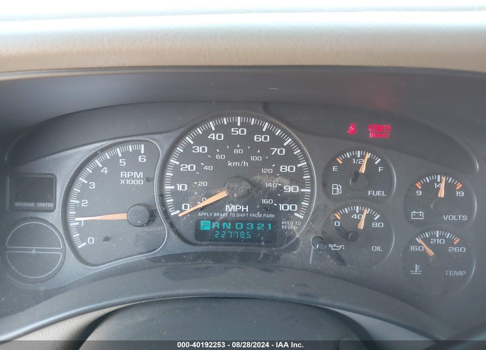 2002 CHEVROLET TAHOE LS VIN: 1GNEC13V02R301447