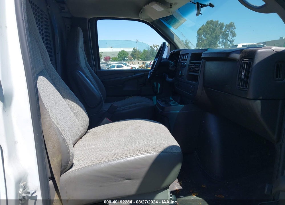 2008 GMC SAVANA WORK VAN VIN: 1GTHG35K181193307