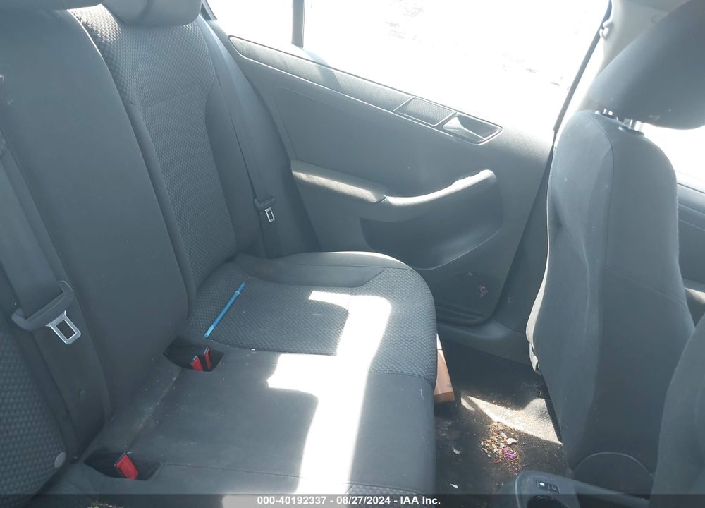 2012 VOLKSWAGEN JETTA 2.0L S VIN: 3VW2K7AJ0CM356319
