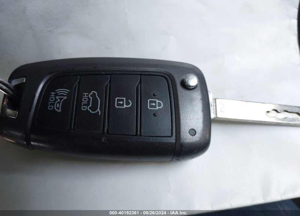 2020 HYUNDAI KONA SE VIN: KM8K12AAXLU419362