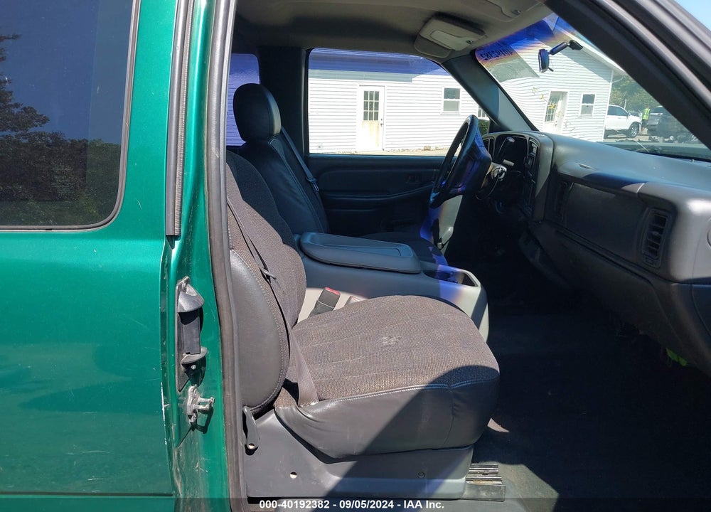 1999 CHEVROLET SILVERADO 1500 VIN: 2GCEC19T5X1128443
