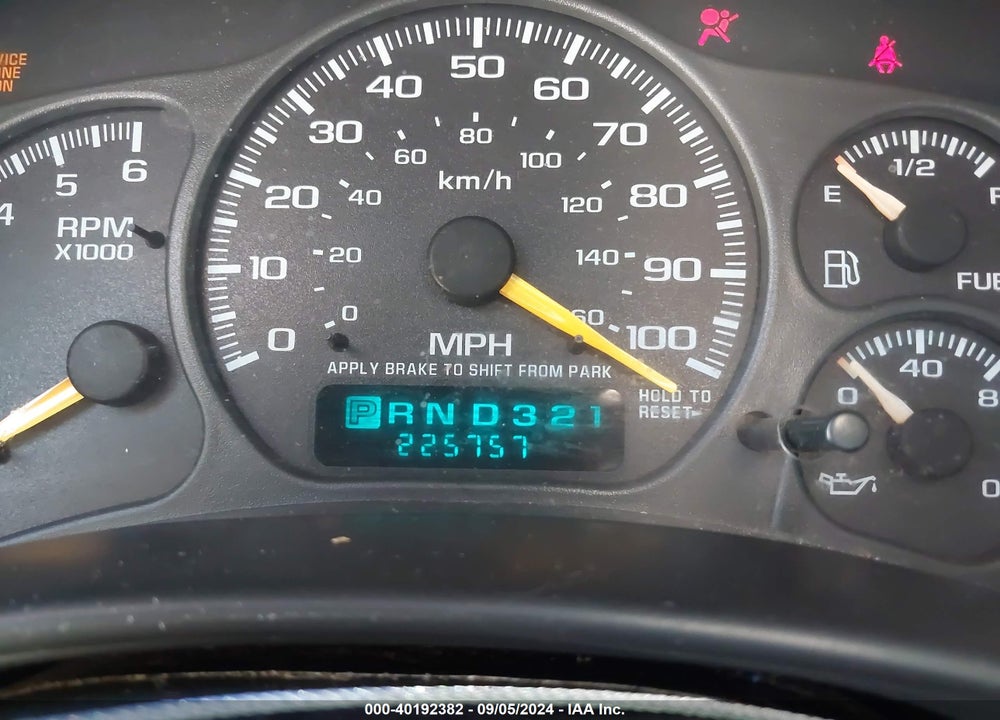 1999 CHEVROLET SILVERADO 1500 VIN: 2GCEC19T5X1128443
