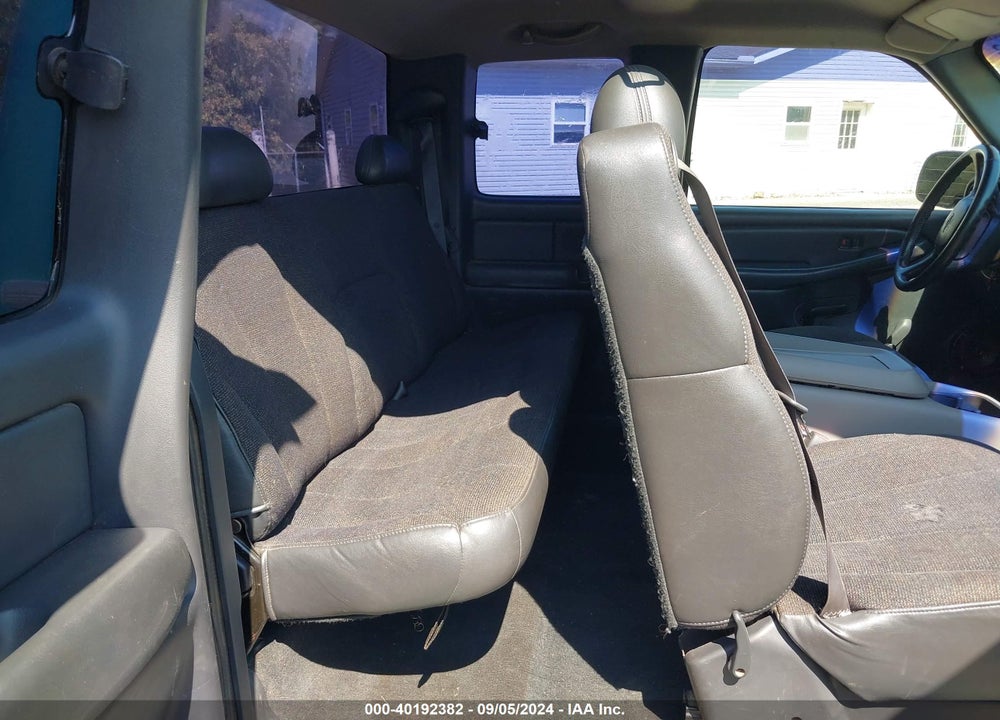1999 CHEVROLET SILVERADO 1500 VIN: 2GCEC19T5X1128443