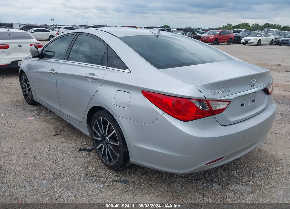 2013 HYUNDAI SONATA VIN: 5NPEB4AC3DH587867