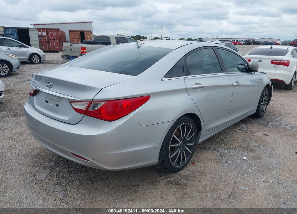 2013 HYUNDAI SONATA VIN: 5NPEB4AC3DH587867