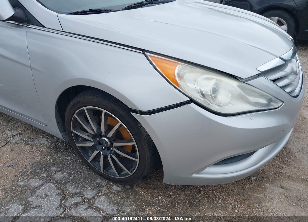 2013 HYUNDAI SONATA VIN: 5NPEB4AC3DH587867