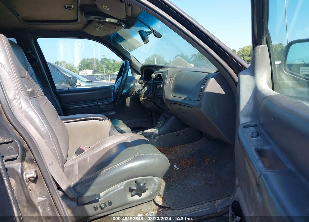 1999 MERCURY MOUNTAINEER VIN: 4M2DU52P6XUJ01361