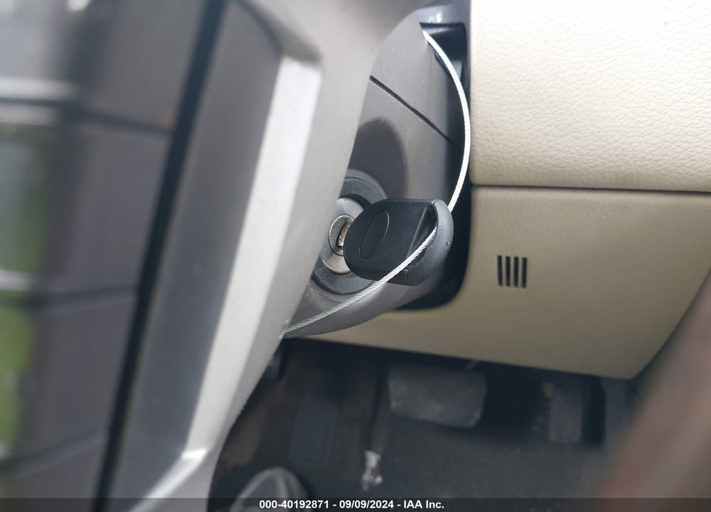 2008 LINCOLN MKX VIN: 2LMDU88C28BJ21738