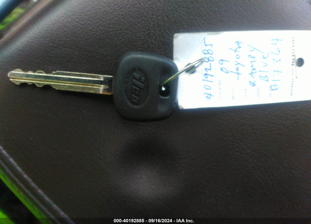2009 TOYOTA CAMRY VIN: 4T1BE46K79U817364