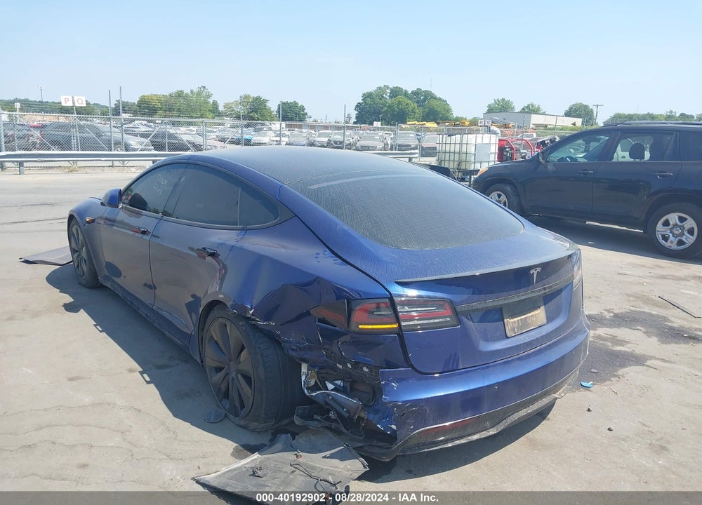 2022 TESLA MODEL S DUAL MOTOR ALL-WHEEL DRIVE VIN: 5YJSA1E56NF488427