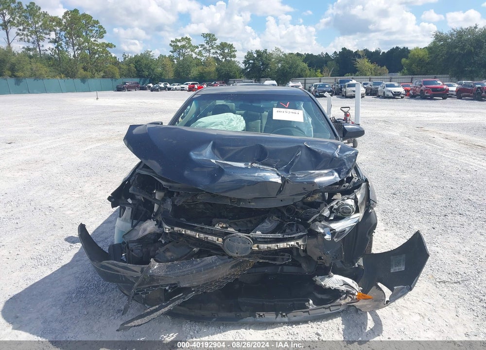 2017 TOYOTA CAMRY SE VIN: 4T1BF1FK6HU366390