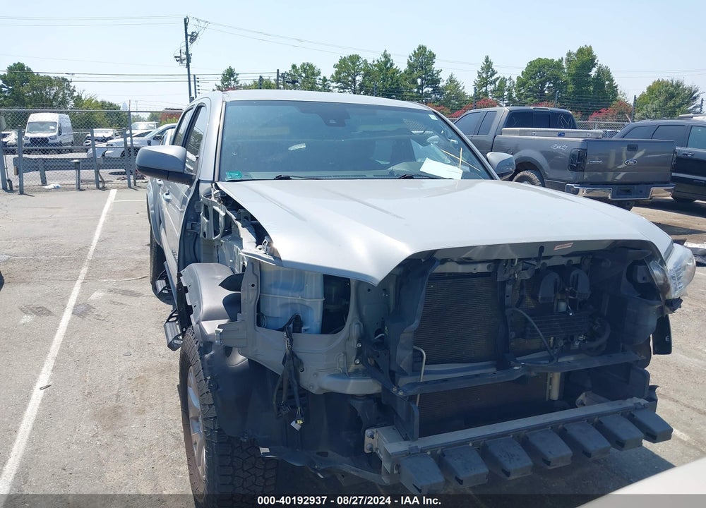 2019 TOYOTA TACOMA SR5 V6 VIN: 3TMCZ5AN1KM197920