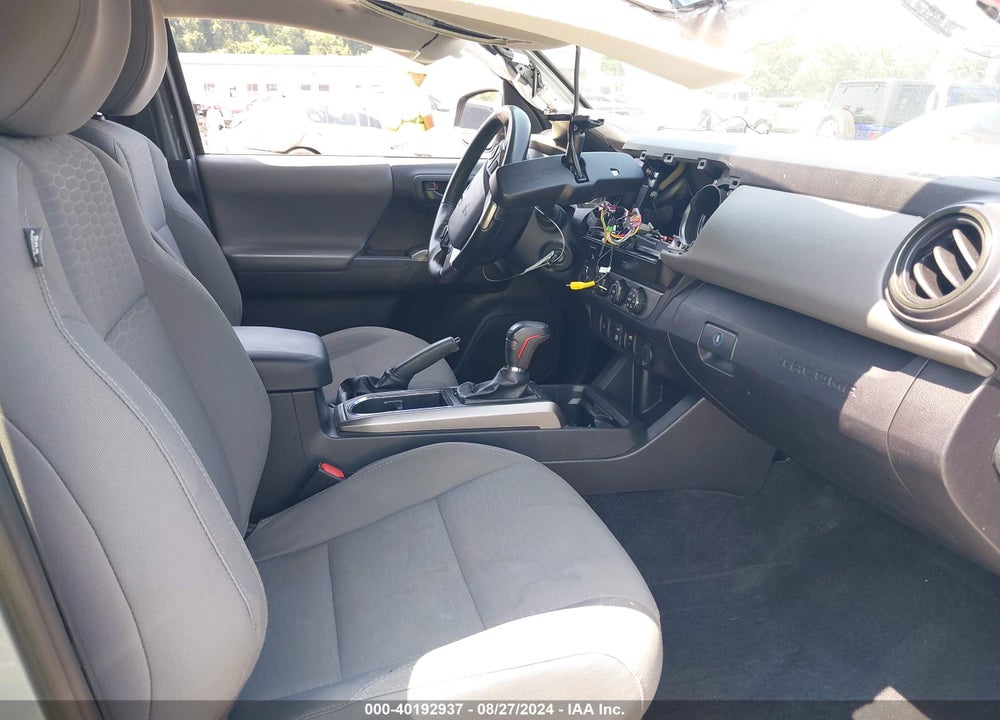 2019 TOYOTA TACOMA SR5 V6 VIN: 3TMCZ5AN1KM197920